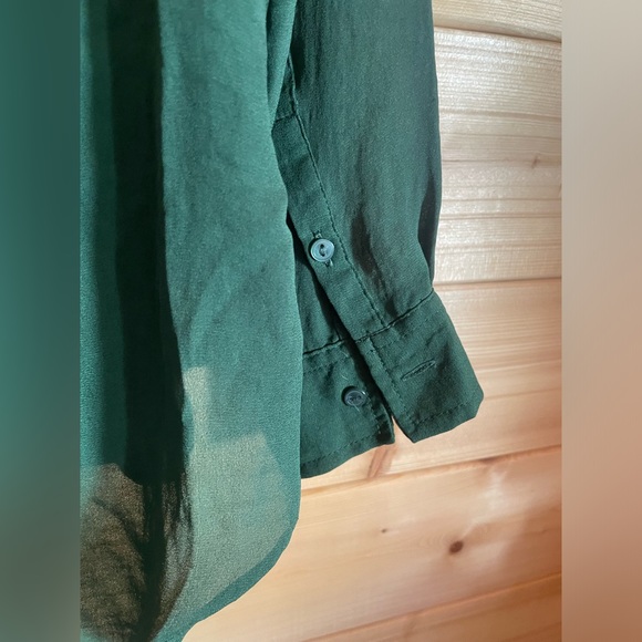 H&M Blouse 6 - Picture 2 of 6